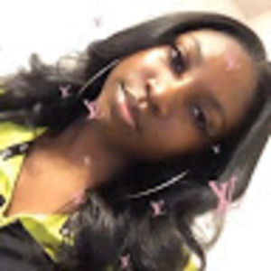 Meet your Posher, Kayari